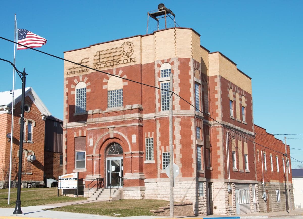 Waukon, IA