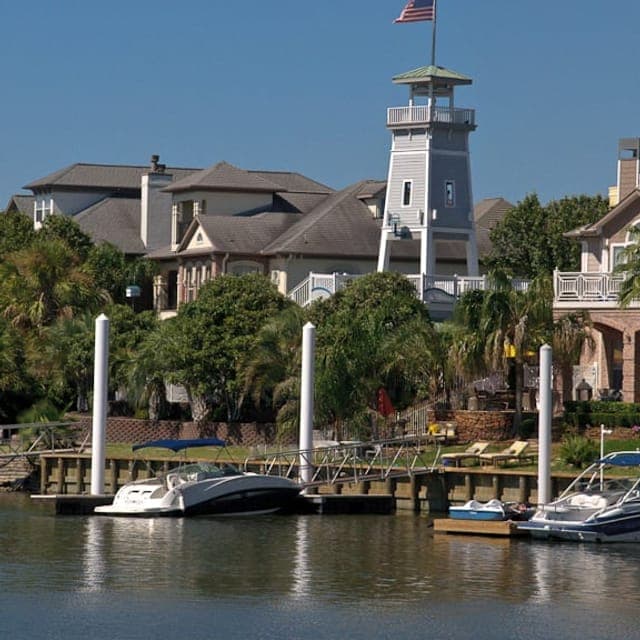 League City
