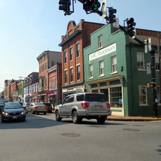 Leesburg