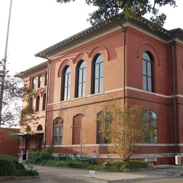 Opelousas