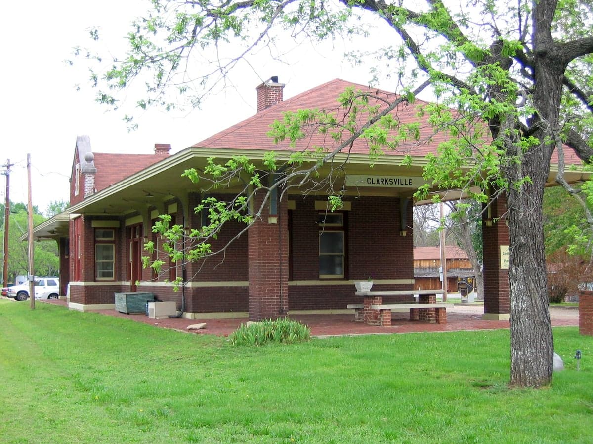 Clarksville, AR