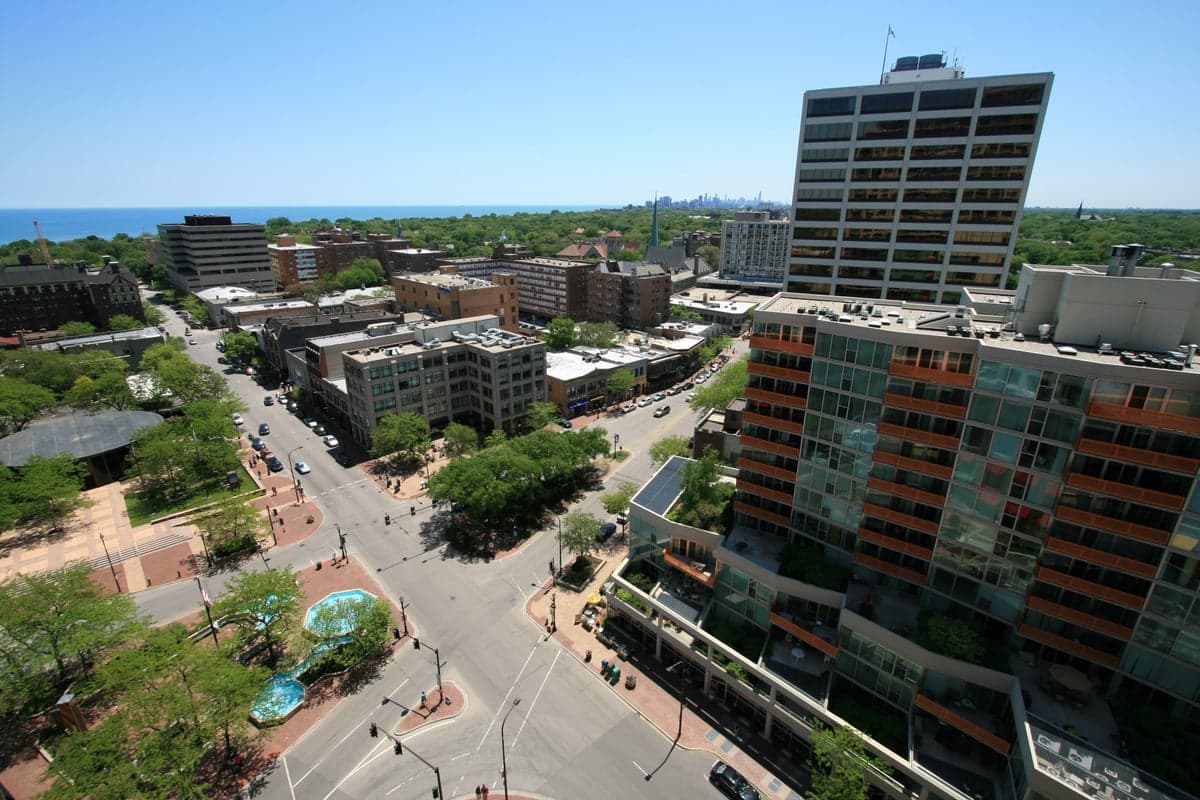 Evanston, IL