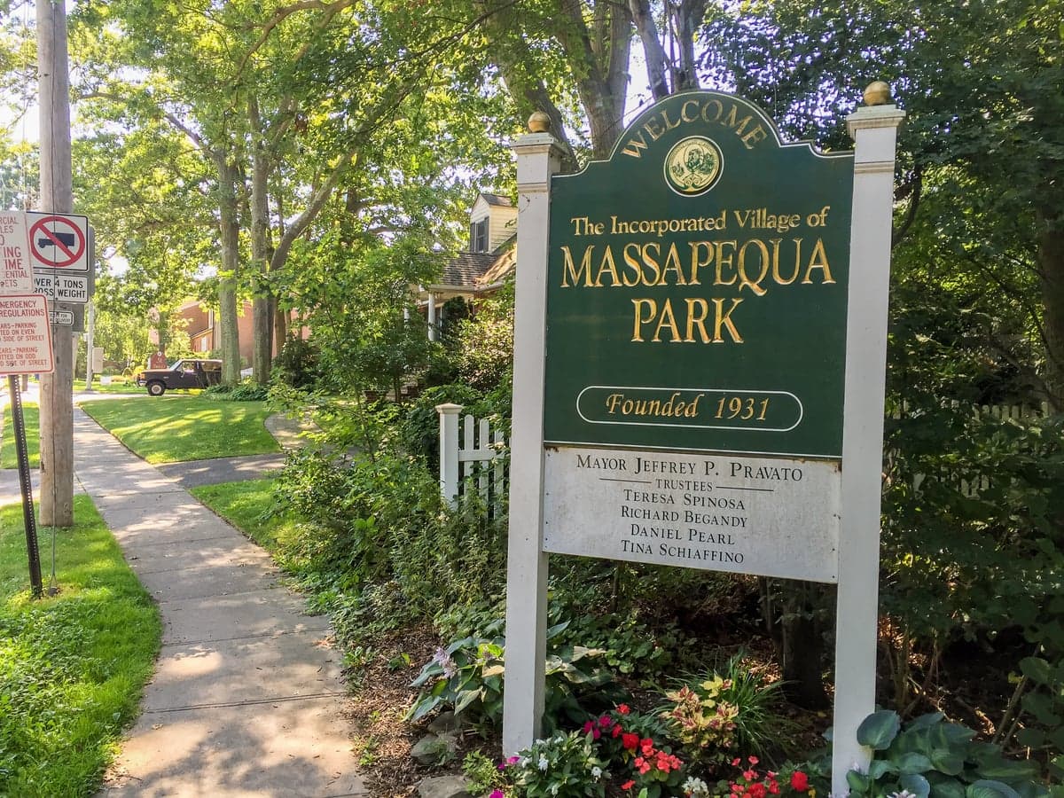 Massapequa Park, NY