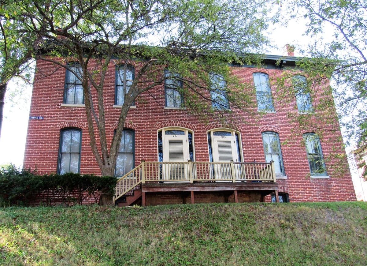 Muscatine, IA